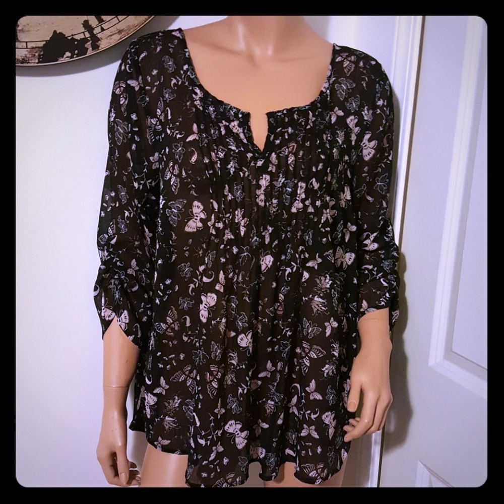 Torrid ☆ Black Butterfly Print Blouse Size 1